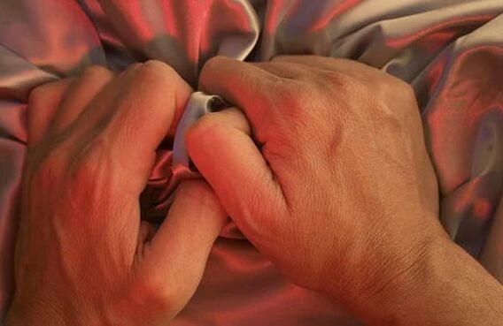Men-G-and-Sponge-Stimulation